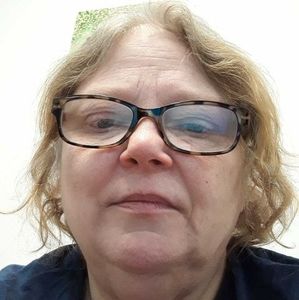 Meet your Posher, Carolyn